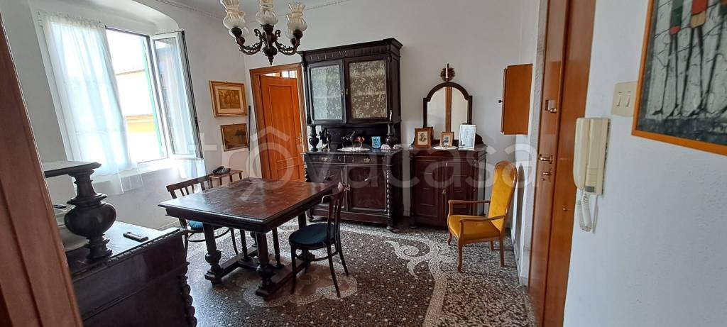 appartamento in vendita a Genova in zona Sampierdarena