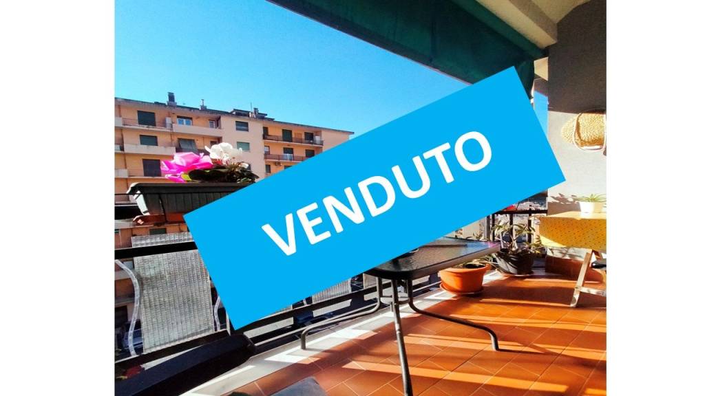 appartamento in vendita a Genova in zona Staglieno