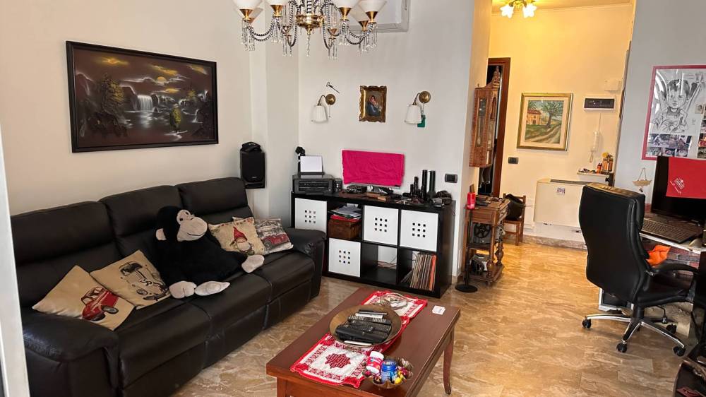 appartamento in vendita a Genova in zona Molassana