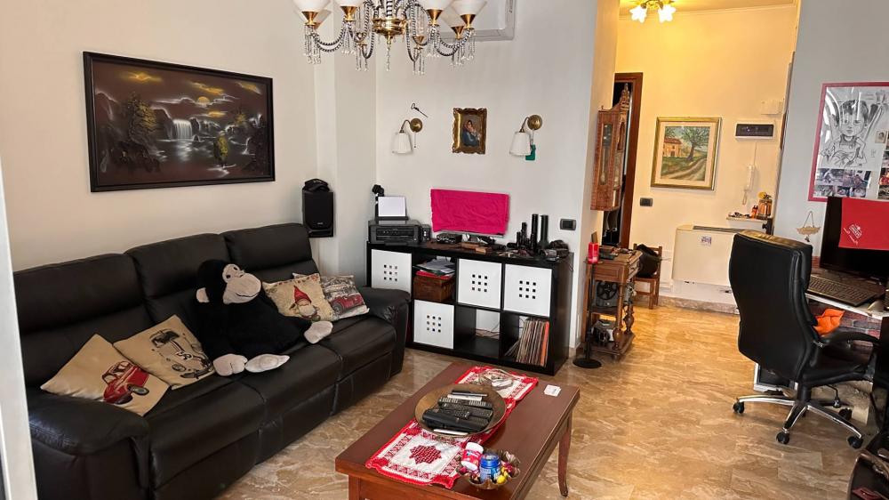 appartamento in vendita a Genova in zona Molassana