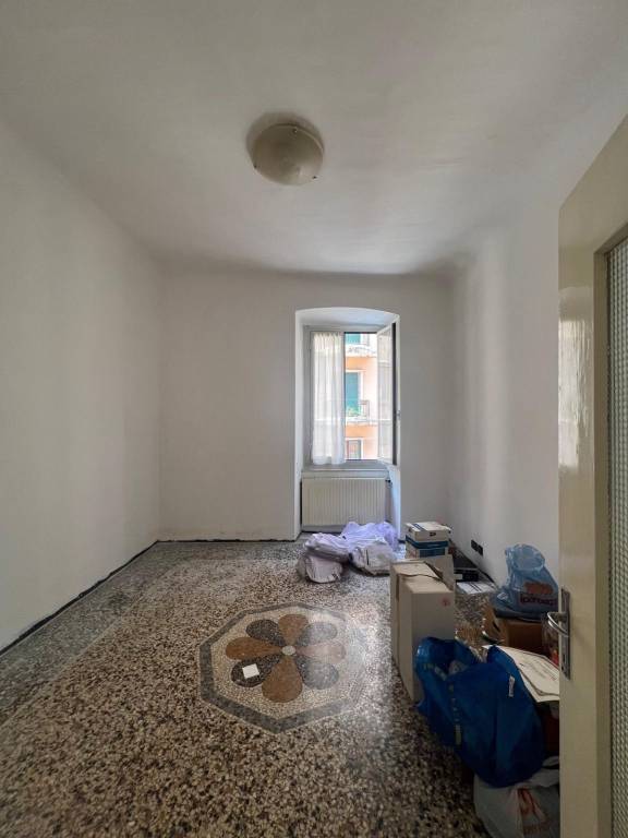 appartamento in vendita a Genova in zona Foce