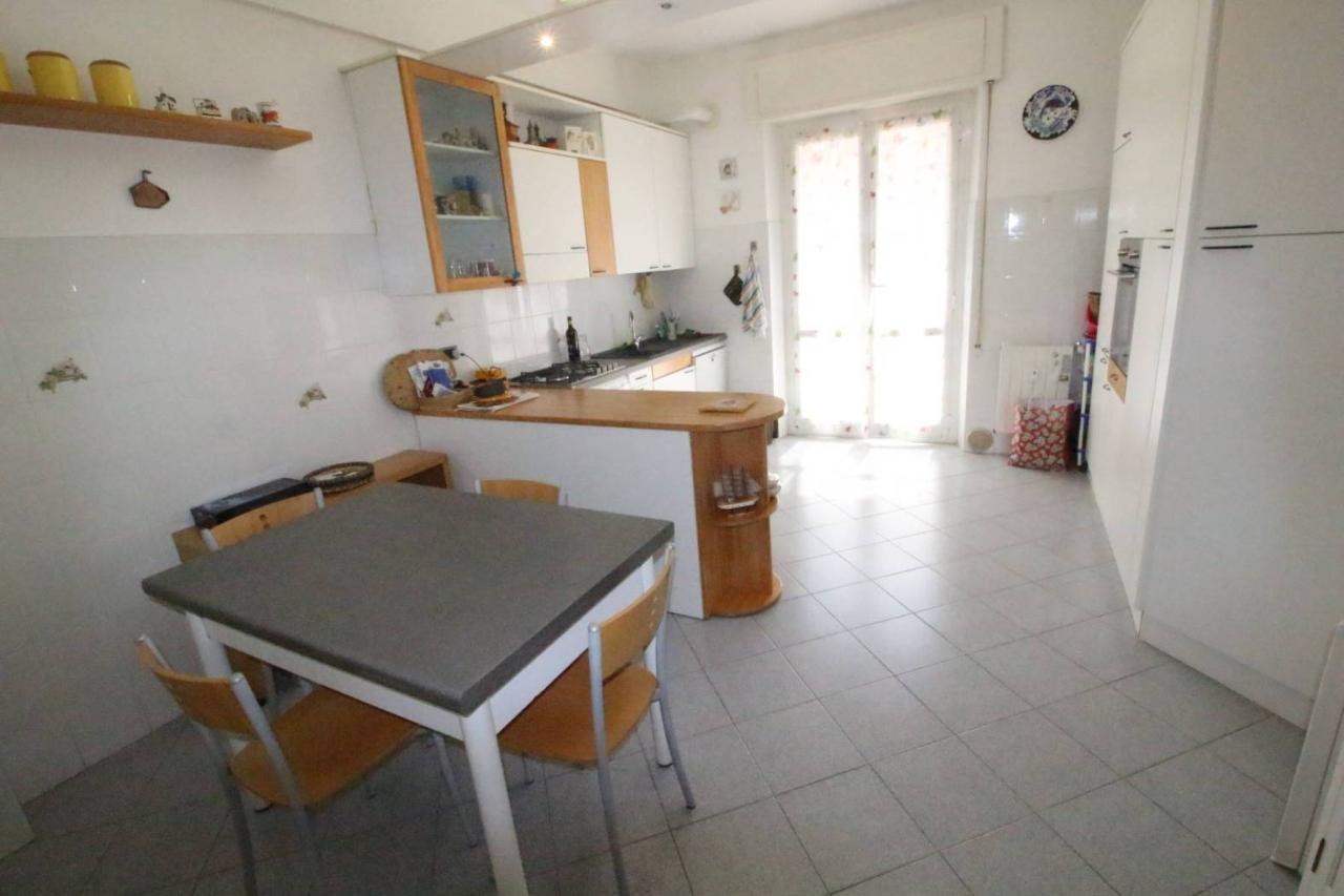 appartamento in vendita a Genova in zona Palmaro / Pra'