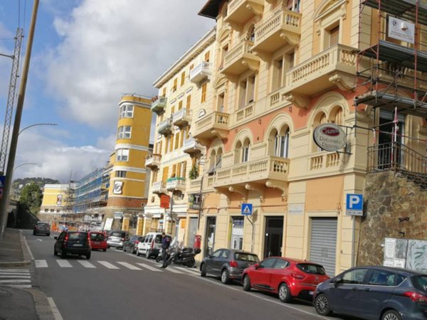 negozio in vendita a Genova in zona Pegli