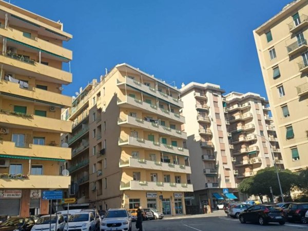 appartamento in vendita a Genova in zona Voltri