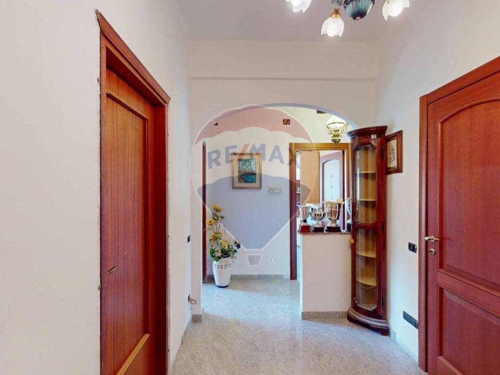 appartamento in vendita a Genova in zona Molassana