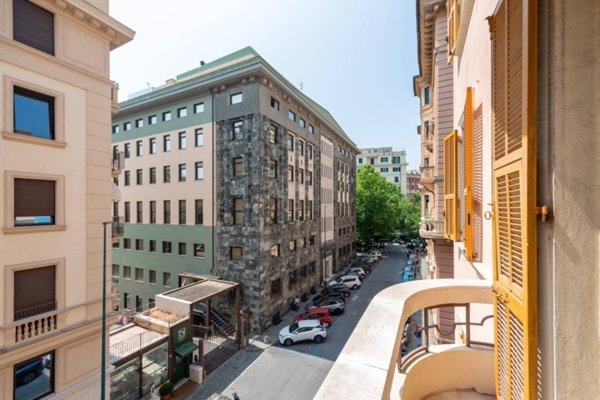 appartamento in vendita a Genova in zona Carignano