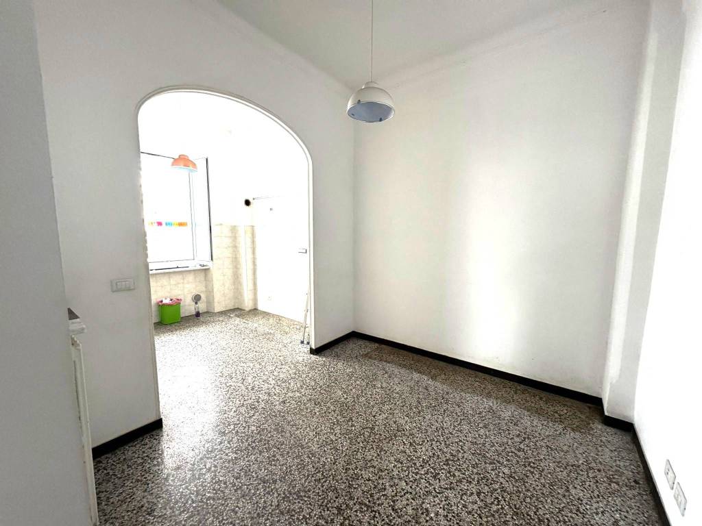 appartamento in vendita a Genova in zona Sampierdarena