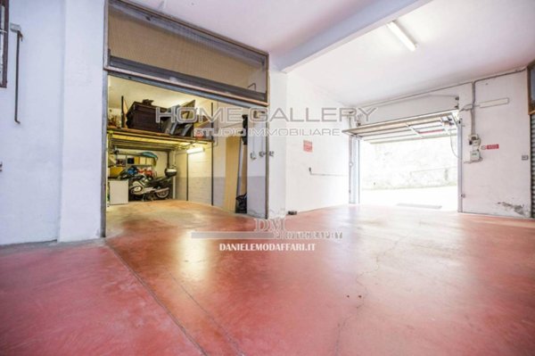 appartamento in vendita a Genova in zona Carignano