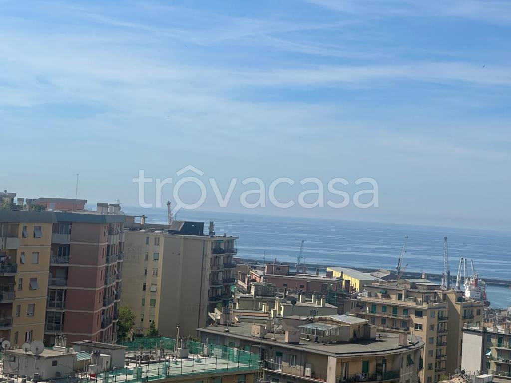 appartamento in vendita a Genova in zona Sampierdarena