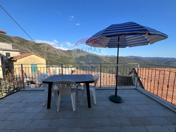 casa indipendente in vendita a Genova