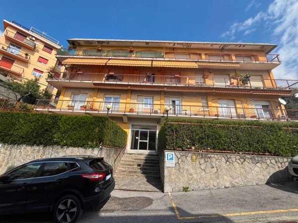 appartamento in vendita a Genova in zona Pegli