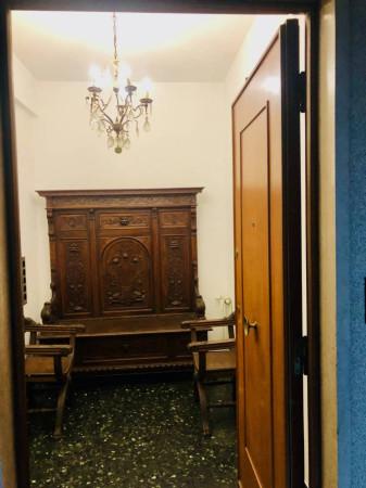 appartamento in vendita a Genova in zona Sestri Ponente