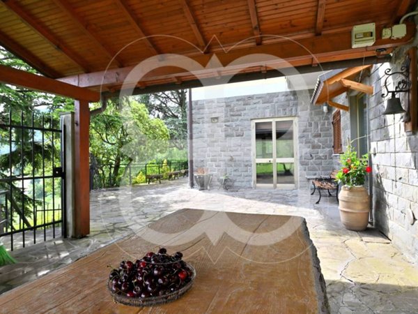 casa indipendente in vendita a Genova in zona Bavari