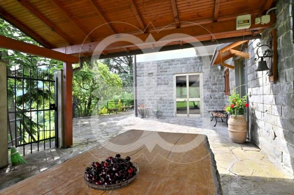 casa indipendente in vendita a Genova in zona Bavari