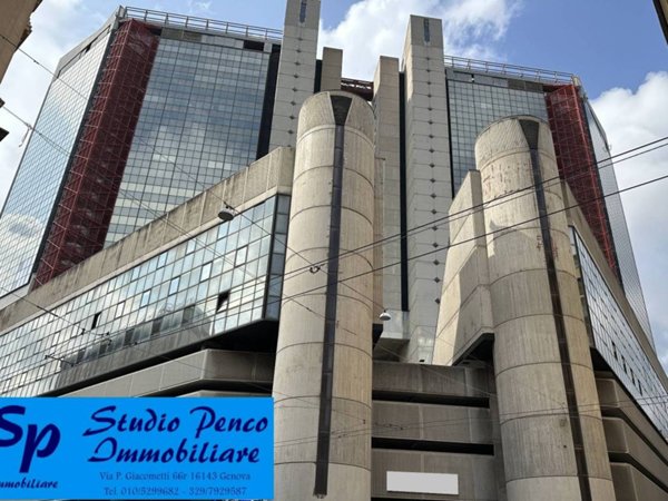 ufficio in vendita a Genova in zona Centro Storico
