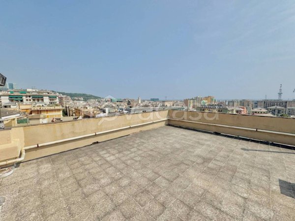 appartamento in vendita a Genova in zona Sestri Ponente