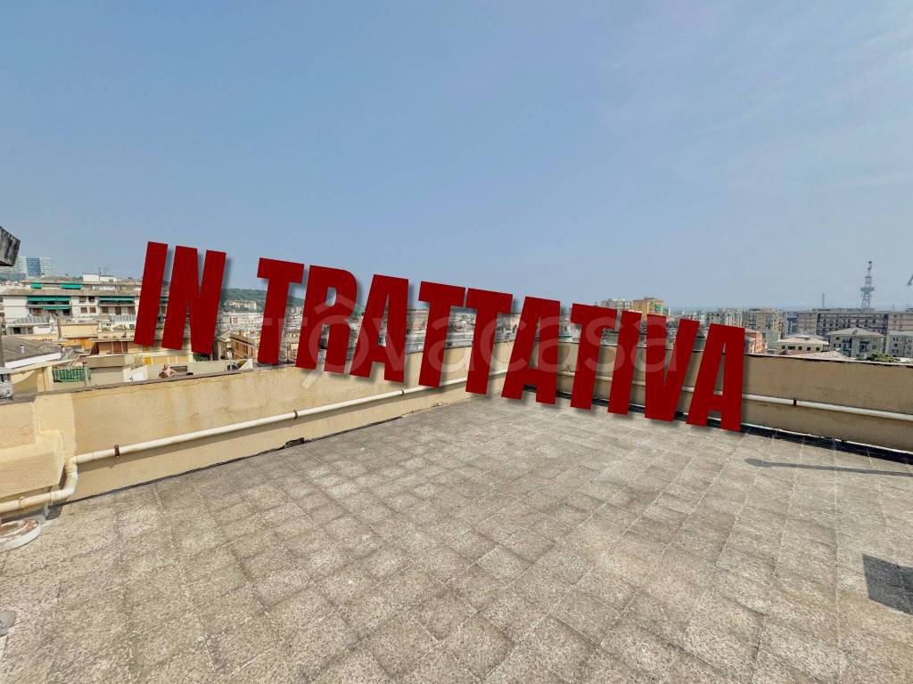 appartamento in vendita a Genova in zona Sestri Ponente