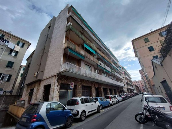 locale commerciale in vendita a Genova in zona Borzoli