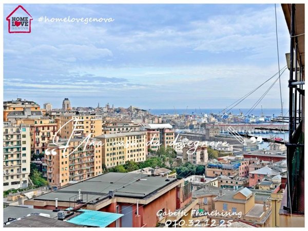 appartamento in vendita a Genova in zona Lagaccio / Granarolo