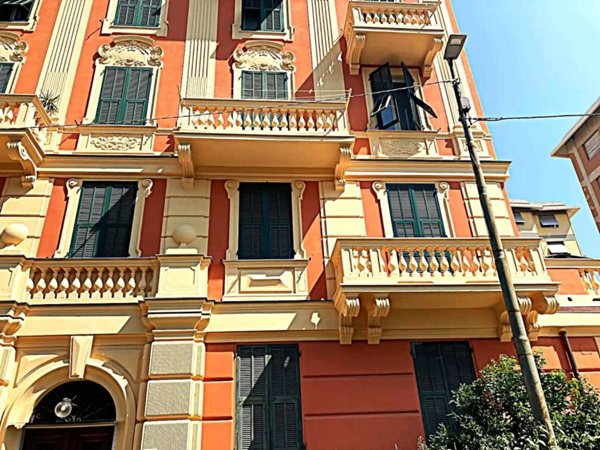 appartamento in vendita a Genova in zona Sestri Ponente