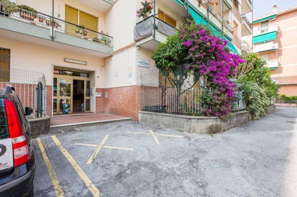 appartamento in vendita a Genova in zona Pegli