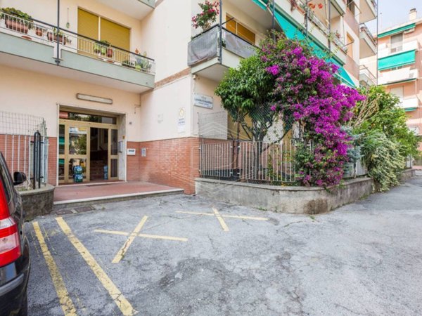 appartamento in vendita a Genova in zona Pegli