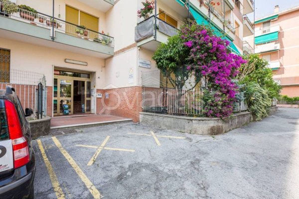 appartamento in vendita a Genova in zona Pegli