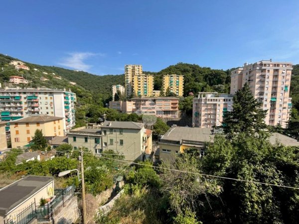 appartamento in vendita a Genova in zona Quezzi