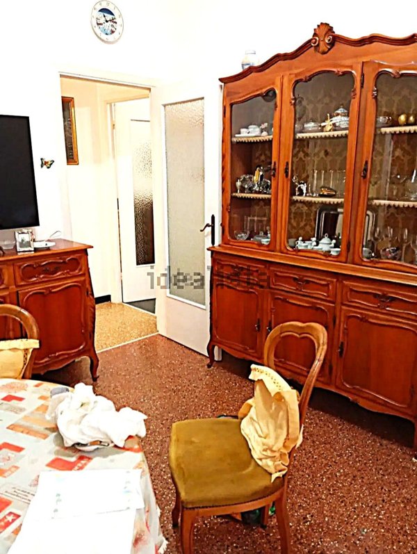 appartamento in vendita a Genova in zona Sestri Ponente
