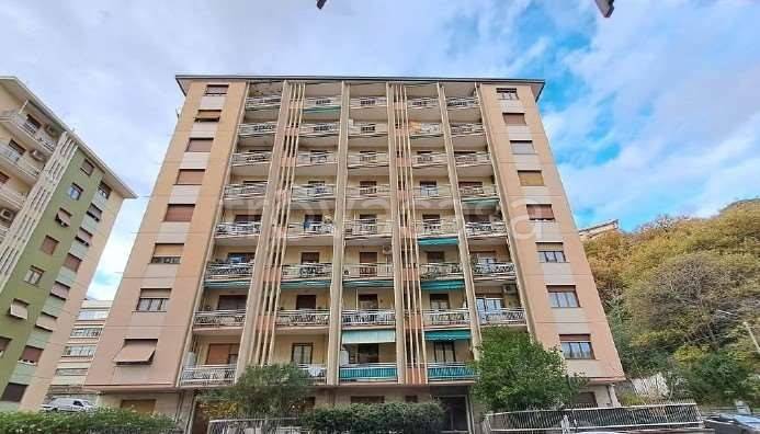 appartamento in vendita a Genova in zona Marassi