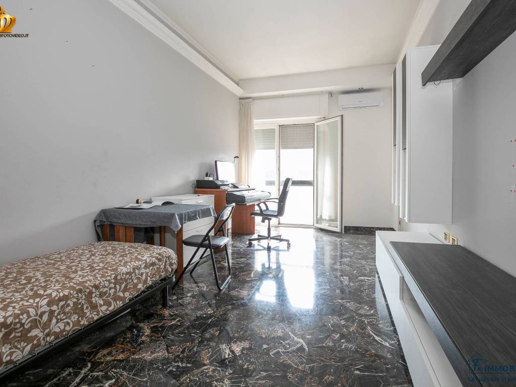 appartamento in vendita a Genova in zona Marassi