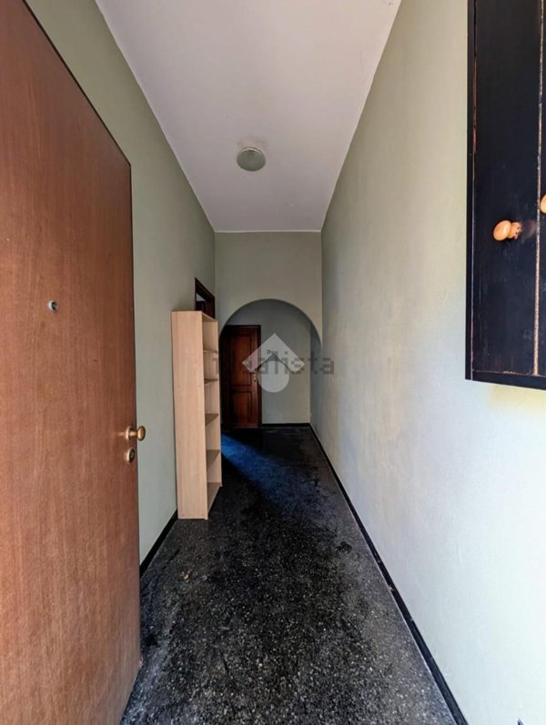 appartamento in vendita a Genova in zona Rivarolo