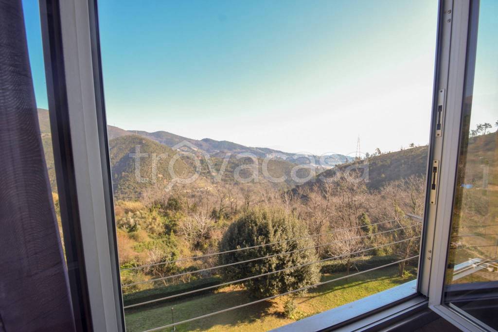 appartamento in vendita a Genova in zona Palmaro / Pra'
