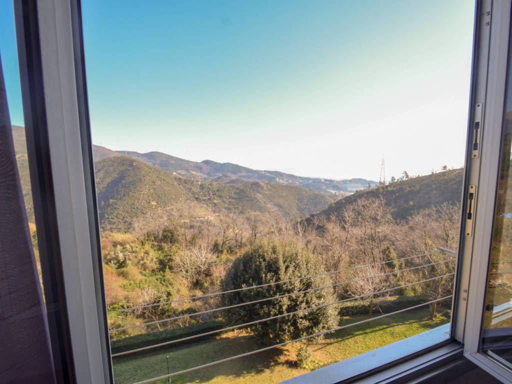 appartamento in vendita a Genova in zona Palmaro / Pra'