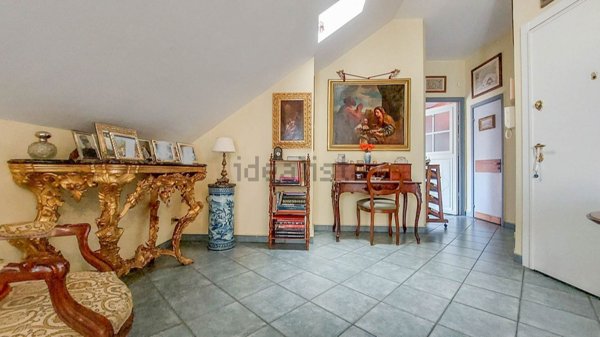 appartamento in vendita a Genova in zona Sottoripa / Maddalena / Molo