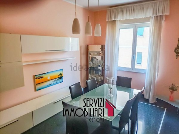 appartamento in vendita a Genova in zona Sestri Ponente