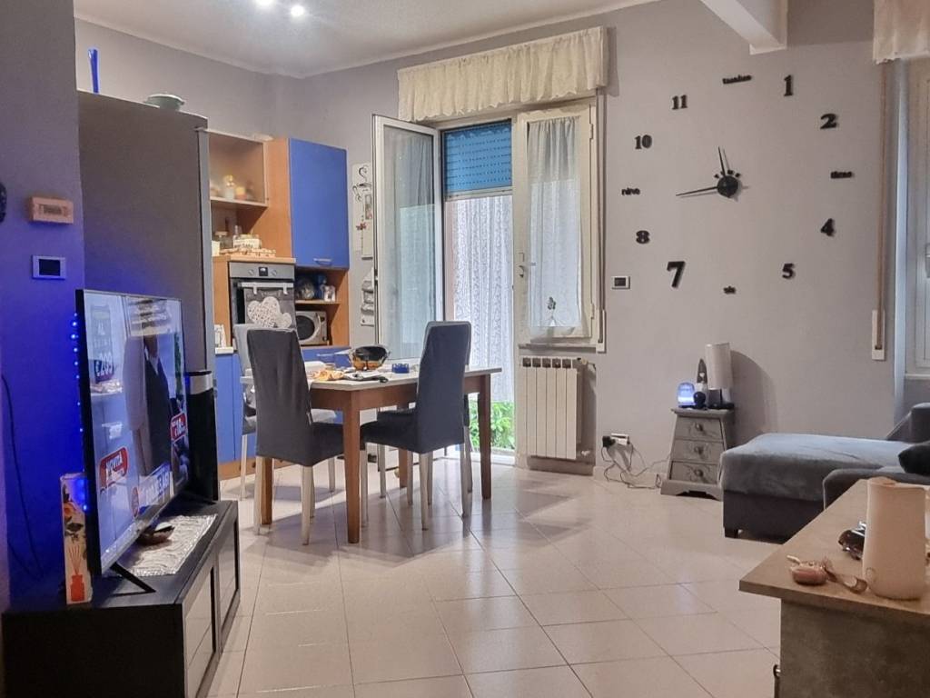 appartamento in vendita a Genova in zona Sestri Ponente