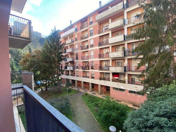 appartamento in vendita a Genova in zona Bolzaneto