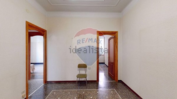 appartamento in vendita a Genova in zona Sestri Ponente
