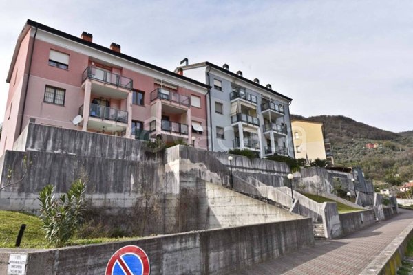 appartamento in vendita a Genova in zona Struppa