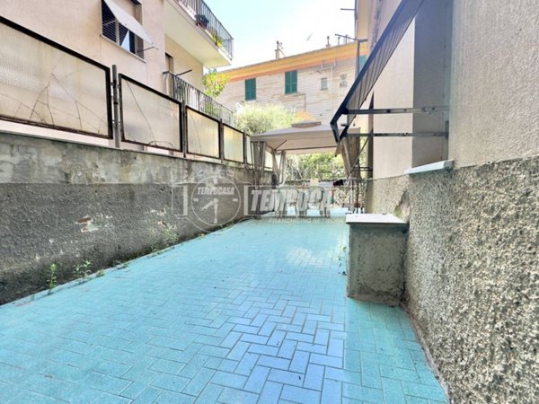appartamento in vendita a Genova in zona Sestri Ponente