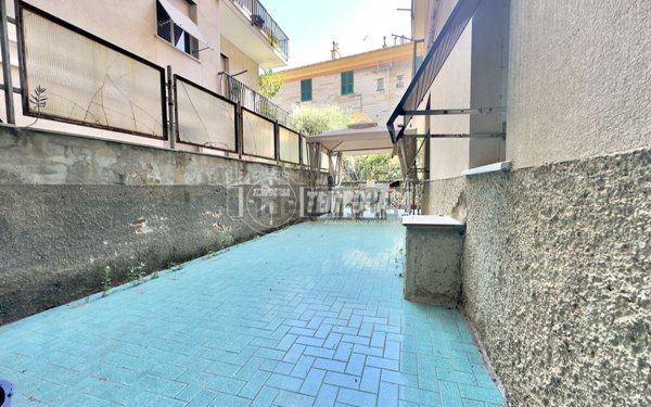 appartamento in vendita a Genova in zona Sestri Ponente