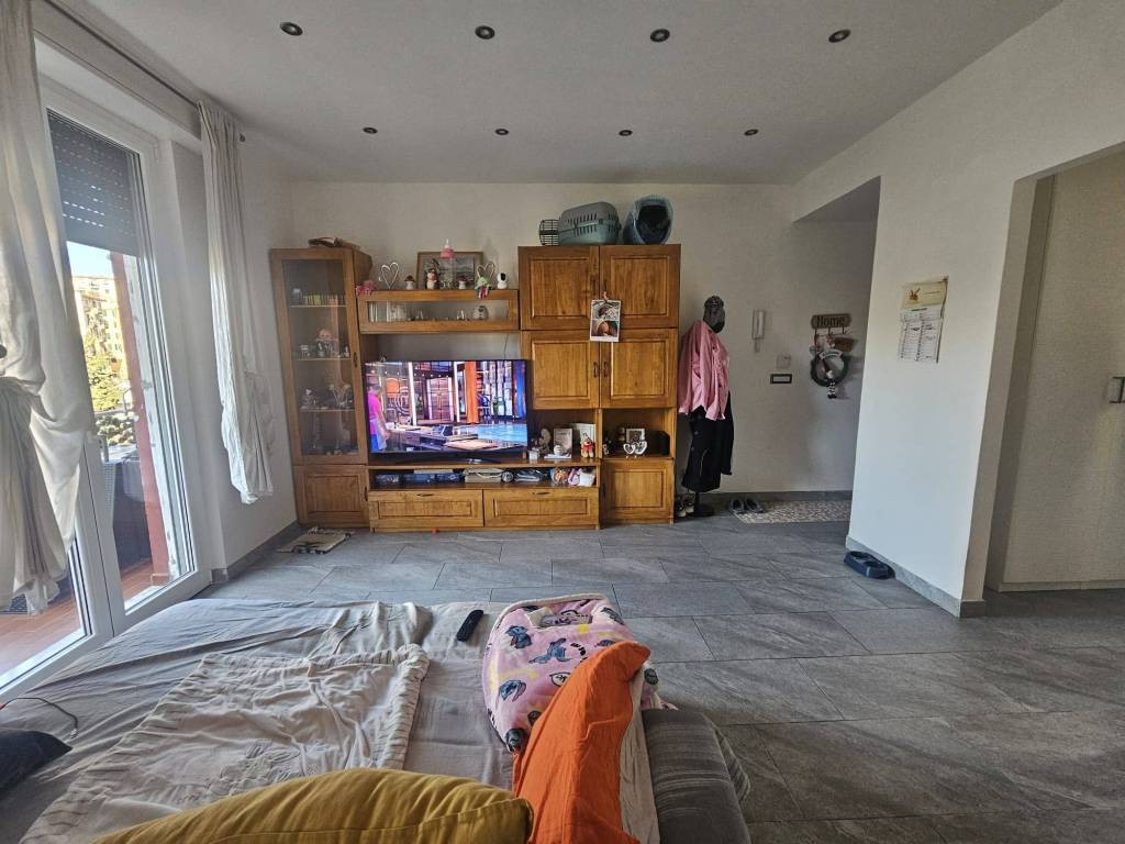 appartamento in vendita a Genova in zona Sturla