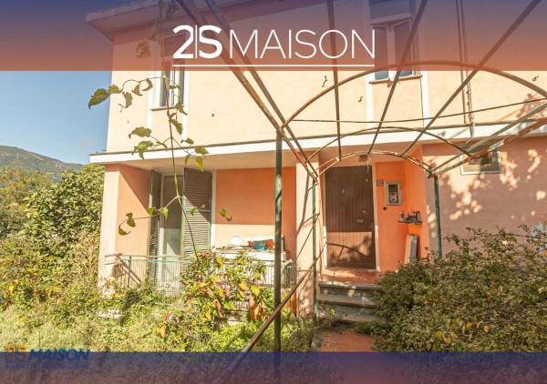 casa indipendente in vendita a Genova in zona Rivarolo