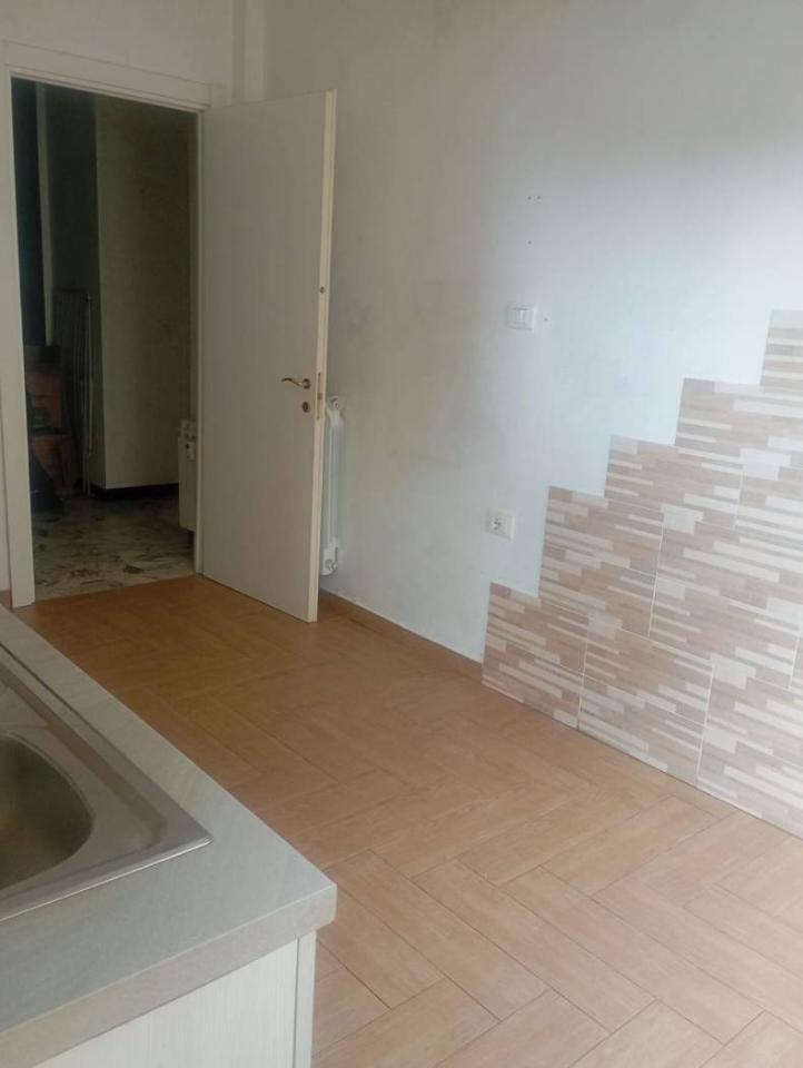 appartamento in vendita a Genova in zona Sestri Ponente