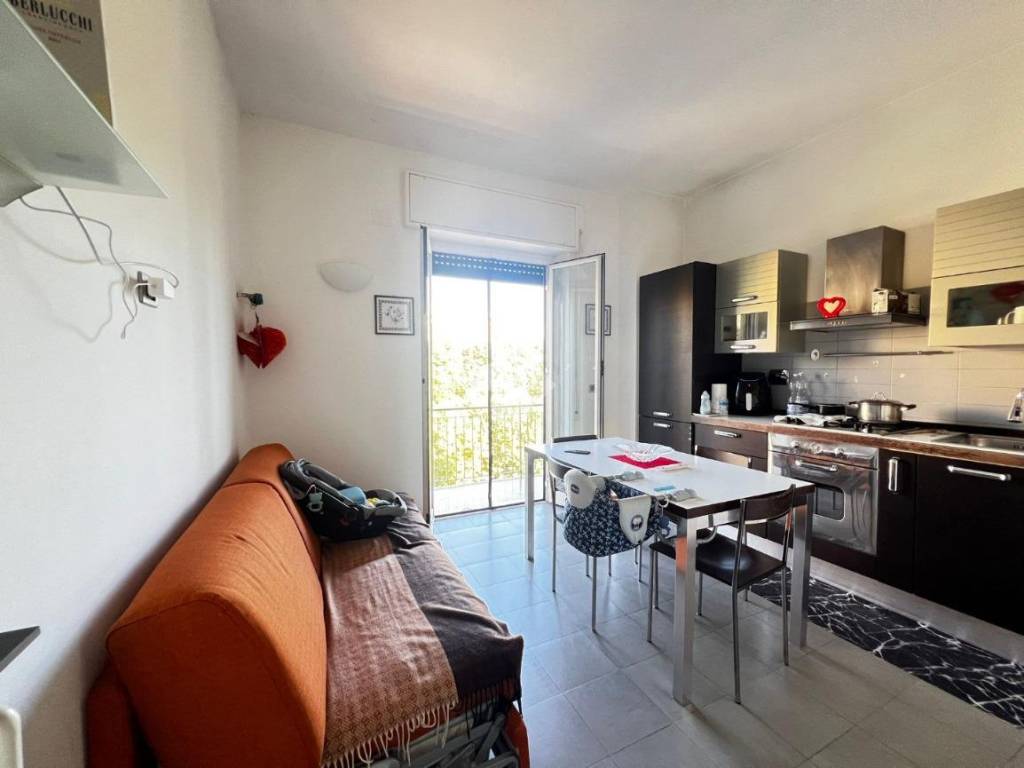 appartamento in vendita a Genova in zona Cornigliano