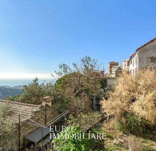 casa indipendente in vendita a Genova in zona Apparizione