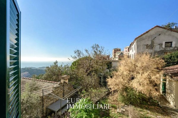 casa indipendente in vendita a Genova in zona Apparizione