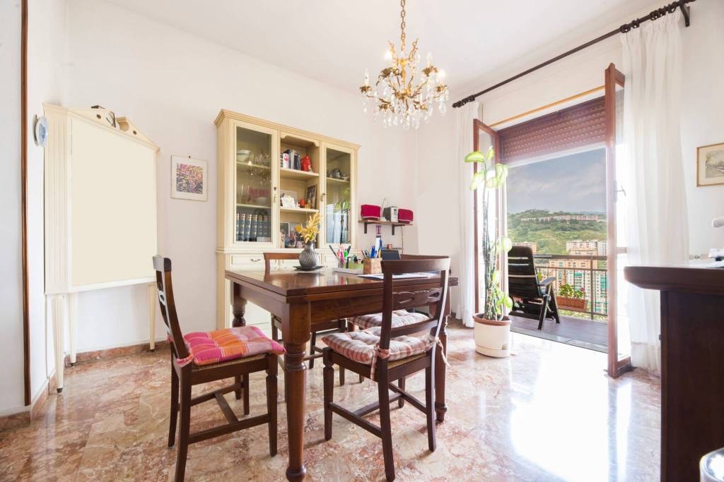 appartamento in vendita a Genova in zona Castelletto