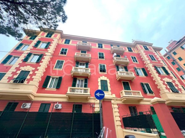 appartamento in vendita a Genova in zona Sturla
